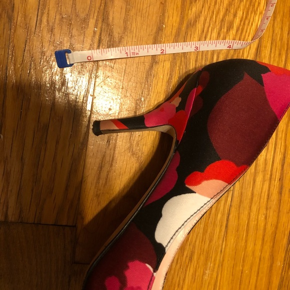 Kate spade shoes wore once - Picture 3 of 8